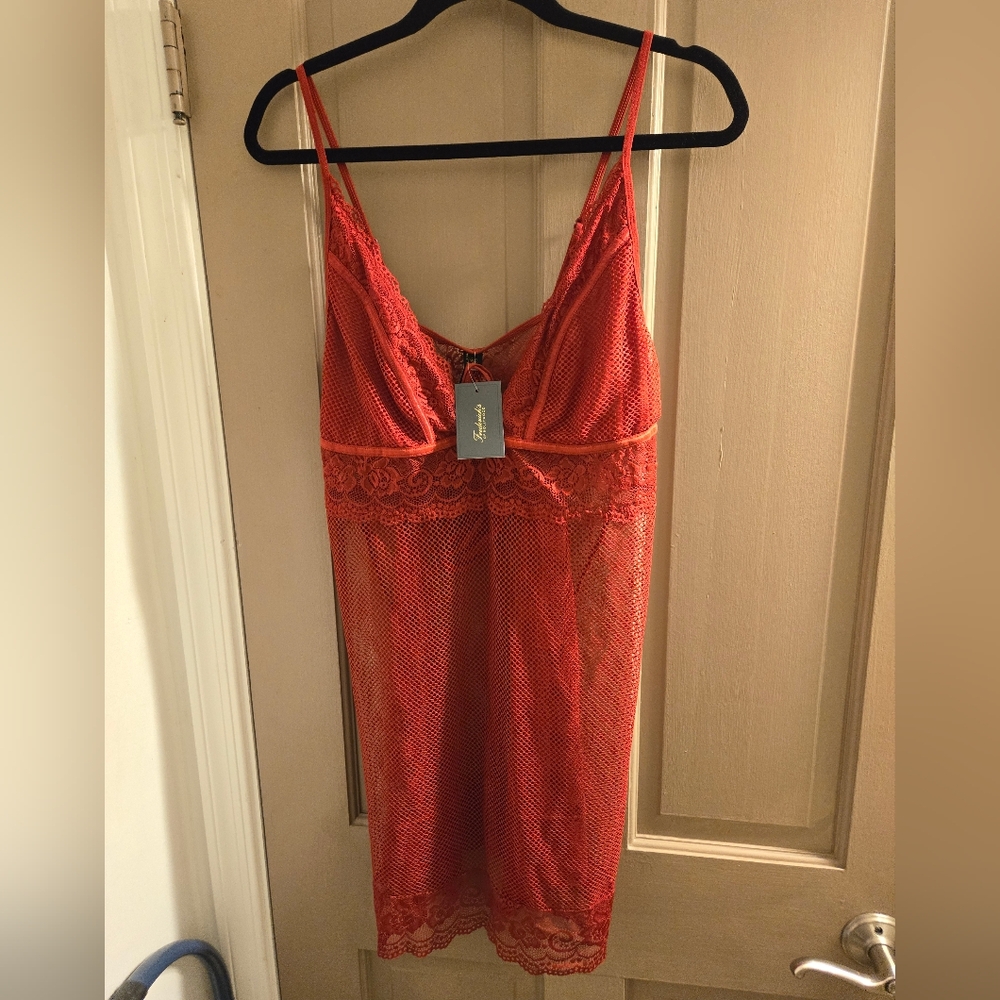 New Frederick's of Hollywood red lingerie set